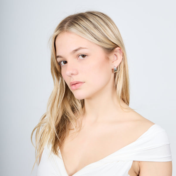 TRIANGLE STUD EARRINGS SILVER