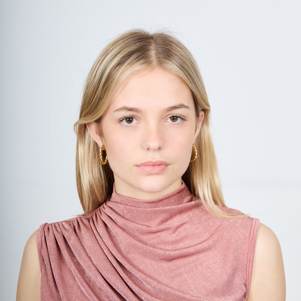 TWIST HOOP EARRINGS GOLD