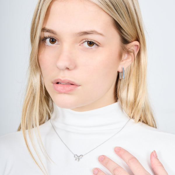 BOW NECKLACE SILVER