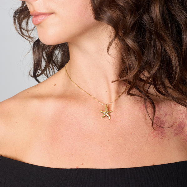 STARFISH PENDANT NECKLACE GOLD